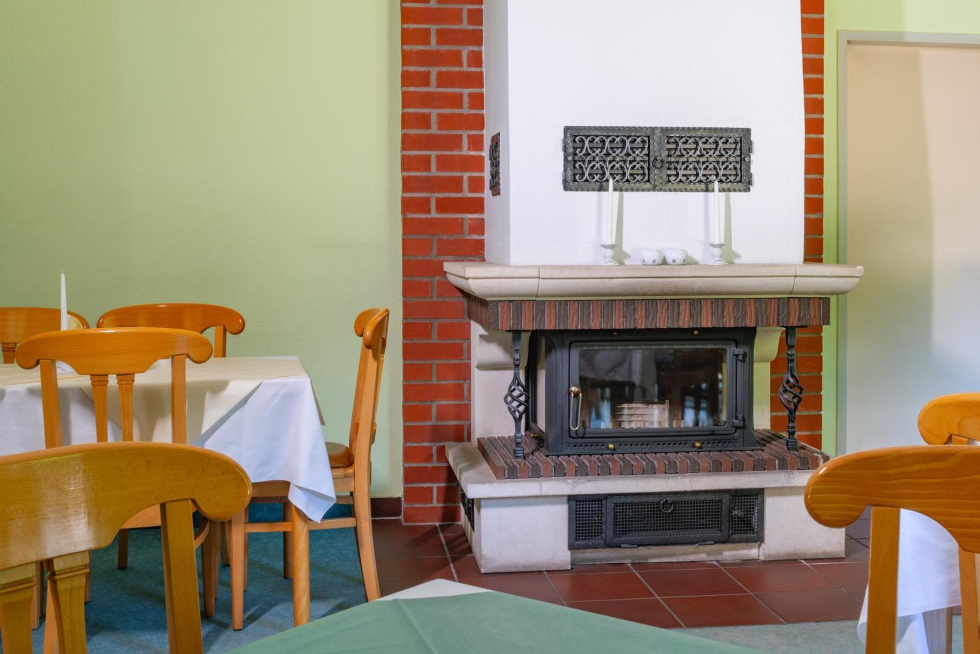 Waldhotel Schoeneiche -Self Check-In- Dış mekan fotoğraf